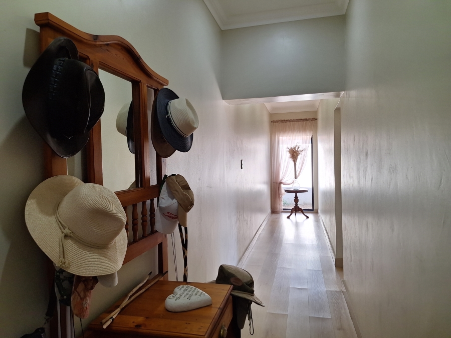 4 Bedroom Property for Sale in Memel Free State